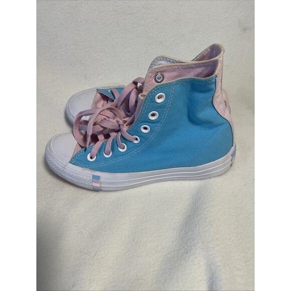 Converse PRIDE sneakers women's 7, men’s 5- EUC - Picture 3 of 9